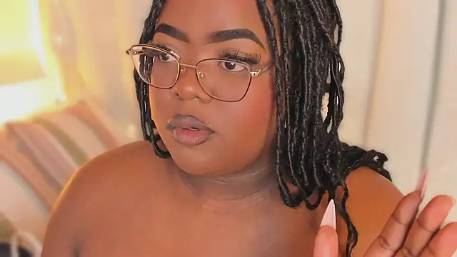 Snapshot of Ayanaa_Ebony_ chatting on 06-09-26, 11:22 Ayanaa Ebony online show from 06-09-26, 11:22