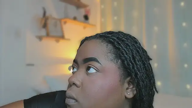 Snapshot of Ayanaa_Ebony_ chatting on 05-22-26, 11:19 Ayanaa Ebony online show from 05-22-26, 11:19