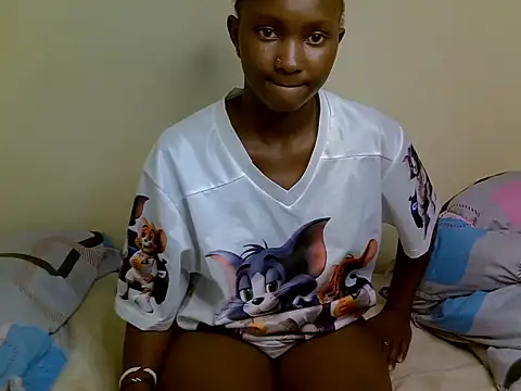 Snapshot of sexxydollyy chatting on 07-06-26, 01:07 sexxydollyy online show from 07-06-26, 01:07