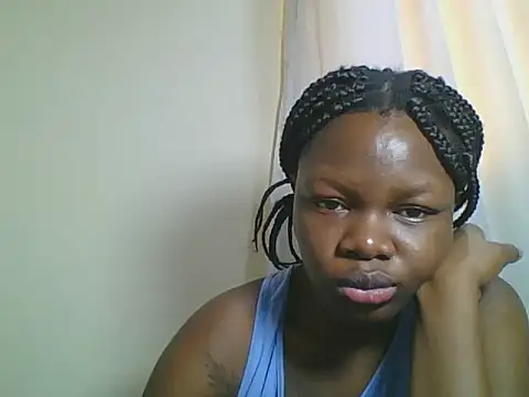 Sweetgal2025 online show from 06-13-26, 07:17