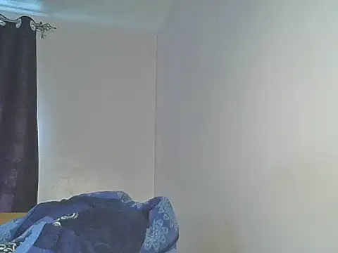 Snapshot of spicy_cherrie chatting on 07-12-26, 11:33 spicy cherrie online show from 07-12-26, 11:33