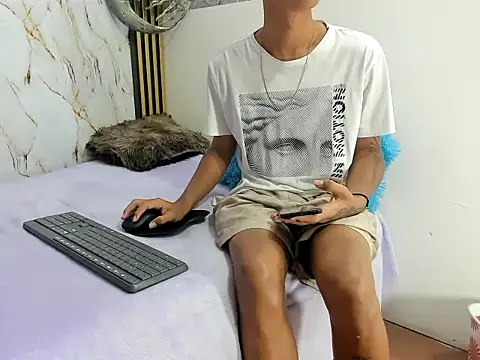 cute boy angelx18 online show from 07-01-26, 06:52
