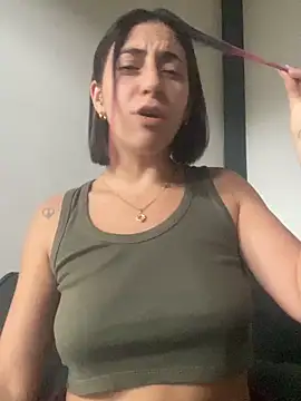 Snapshot of LatinDolliee chatting on 05-23-26, 04:28 LatinDolliee online show from 05-23-26, 04:28