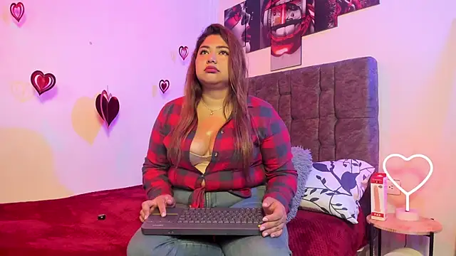 CurvyLolaX online show from 05-16-26, 11:53