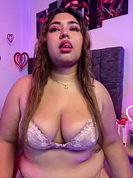 CurvyLolaX online show from 06-18-26, 01:38