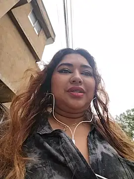 CurvyLolaX online show from 06-29-26, 12:27