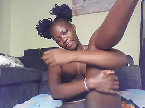 Snapshot of hot_chocolate222 chatting on 06-03-26, 07:31 hot chocolate222 online show from 06-03-26, 07:31