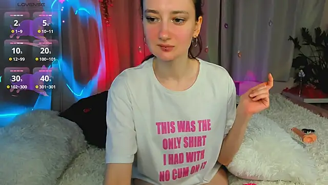 SummerLilaa online show from 06-04-26, 01:38