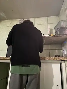 Snapshot of Sarado_Tesudo chatting on 05-27-26, 03:19 Sarado Tesudo online show from 05-27-26, 03:19