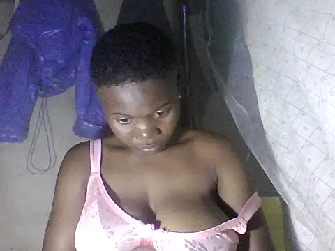 Snapshot of prettybelly chatting on 06-18-26, 04:23 prettybelly online show from 06-18-26, 04:23