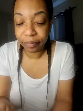 KinkeeKaee online show from 05-19-26, 12:56