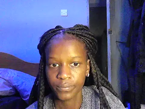 hotpetitegirl22 online show from 05-23-26, 07:29