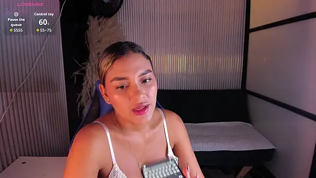 SophieWatson  online show from 06-16-26, 01:44