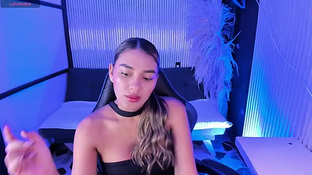 SophieWatson  online show from 06-20-26, 01:49