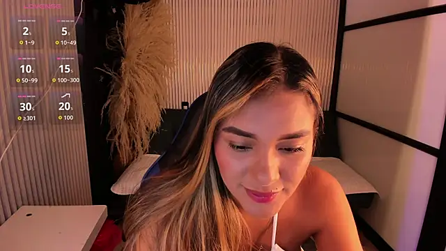 SophieWatson  online show from 06-19-26, 01:50