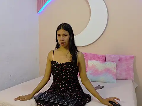 SamanthaLaurent online show from 07-06-26, 07:49