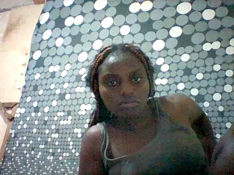 liligal online show from 06-18-26, 08:58