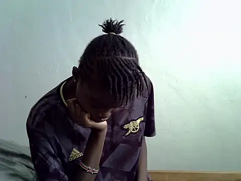 Pretty min online show from 05-28-26, 09:38