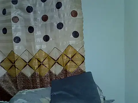 Pretty min online show from 06-19-26, 07:20