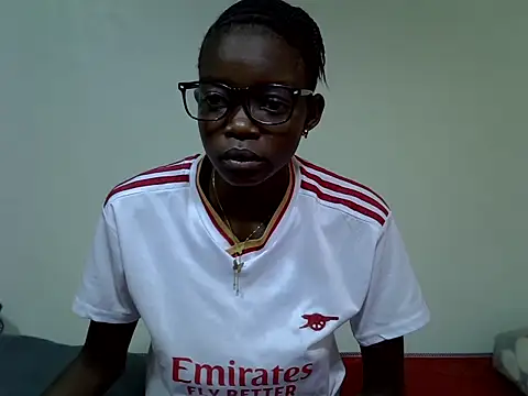 Pretty min online show from 06-29-26, 07:48