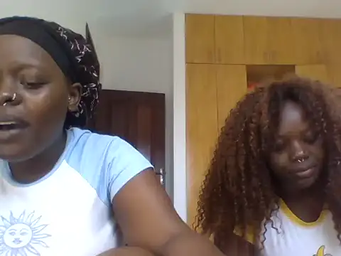 Snapshot of sexybaddies20 chatting on 07-03-26, 07:04 sexybaddies20 online show from 07-03-26, 07:04