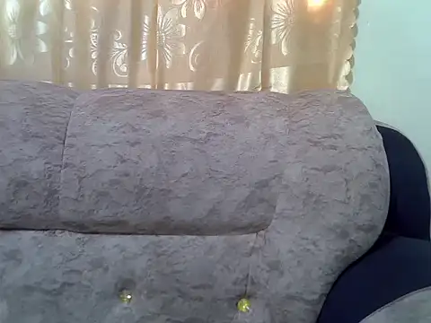 Snapshot of Eebony1 chatting on 06-17-26, 08:03 Eebony1 online show from 06-17-26, 08:03