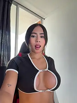 little liz  online show from 06-22-26, 03:20