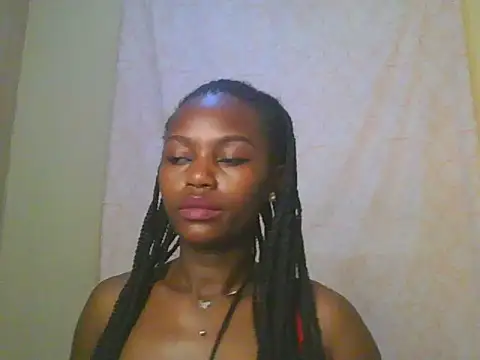 lunahit online show from 06-28-26, 03:57