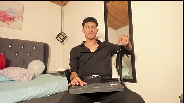 marcos vieyra online show from 06-30-26, 07:14