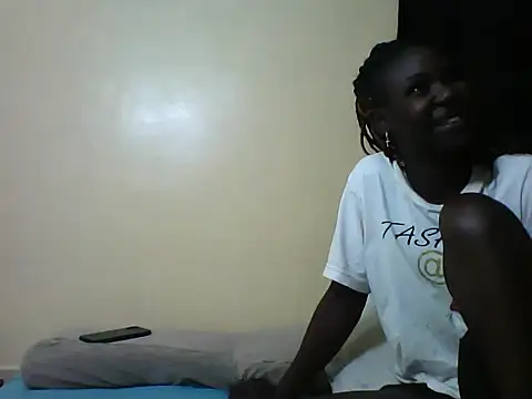 Bambybeauty2 online show from 06-25-26, 05:34