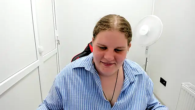 Bella shyy  online show from 07-22-26, 02:41
