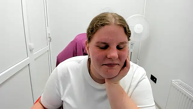 Bella shyy  online show from 07-06-26, 02:57