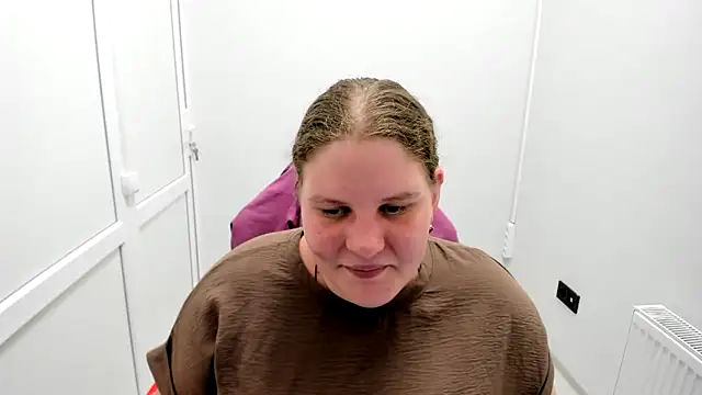 Bella shyy  online show from 06-16-26, 08:14