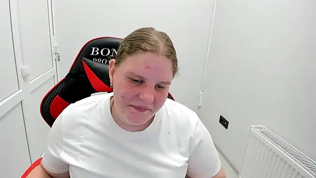 Bella shyy  online show from 06-19-26, 12:22