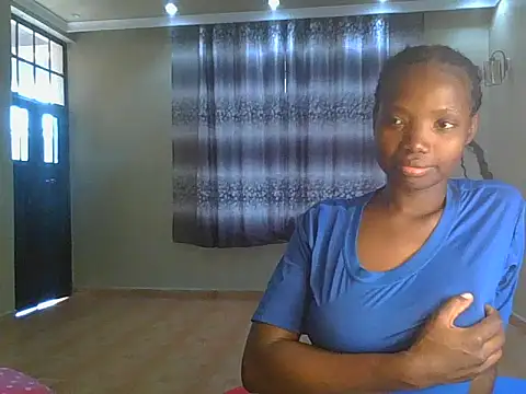 Snapshot of Mariana_150 chatting on 06-07-26, 11:59 Mariana 150 online show from 06-07-26, 11:59
