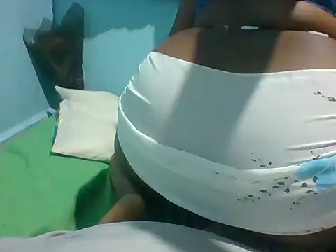 chocolate-pie2 online show from 06-21-26, 04:46
