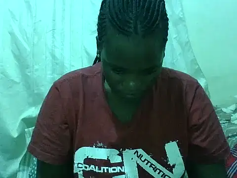 Hot-Perryl online show from 05-19-26, 07:54