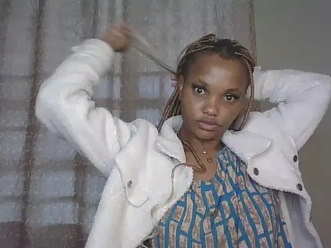 Snapshot of PrettyT5 chatting on 06-27-26, 12:22 PrettyT5 online show from 06-27-26, 12:22