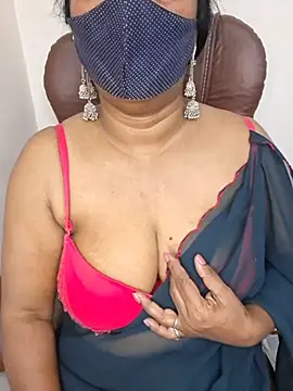 MISS-LOVEV online show from 07-05-26, 12:37