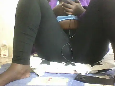 Snapshot of saraswee chatting on 06-18-26, 12:31 saraswee online show from 06-18-26, 12:31