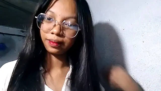 MaxieSerban online show from 05-21-26, 02:36