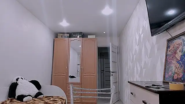 Snapshot of Helen_Beller chatting on 05-16-26, 09:58 Helen Beller online show from 05-16-26, 09:58