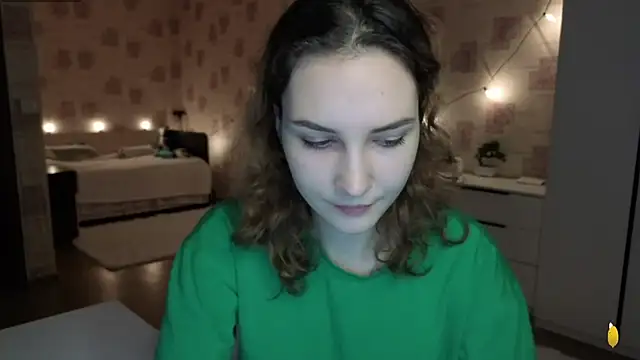 Snapshot of Megan_swiftss chatting on 06-04-26, 06:45 Megan swiftss online show from 06-04-26, 06:45