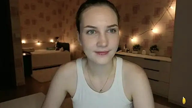 Snapshot of Megan_swiftss chatting on 06-10-26, 07:15 Megan swiftss online show from 06-10-26, 07:15