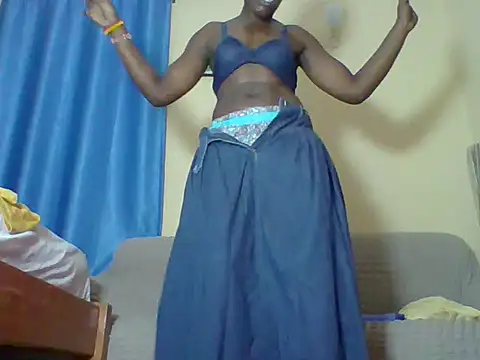 Snapshot of Blacksexyqueen24 chatting on 05-18-26, 06:01 Blacksexyqueen24 online show from 05-18-26, 06:01