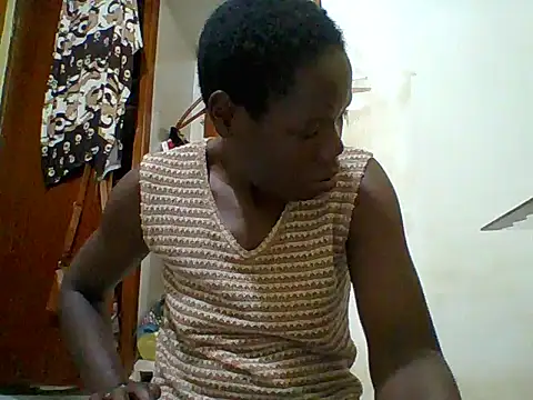 Snapshot of Blacksexyqueen24 chatting on 06-14-26, 10:11 Blacksexyqueen24 online show from 06-14-26, 10:11