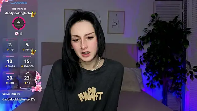 Little1 molly online show from 05-17-26, 07:58