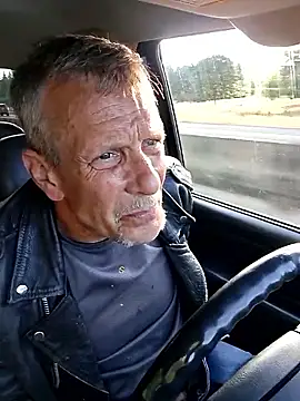 truckdawg2023 online show from 06-29-26, 02:18
