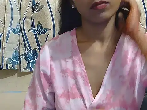 BabyQueen23 online show from 06-09-26, 02:23