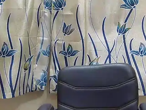 BabyQueen23 online show from 06-07-26, 02:06